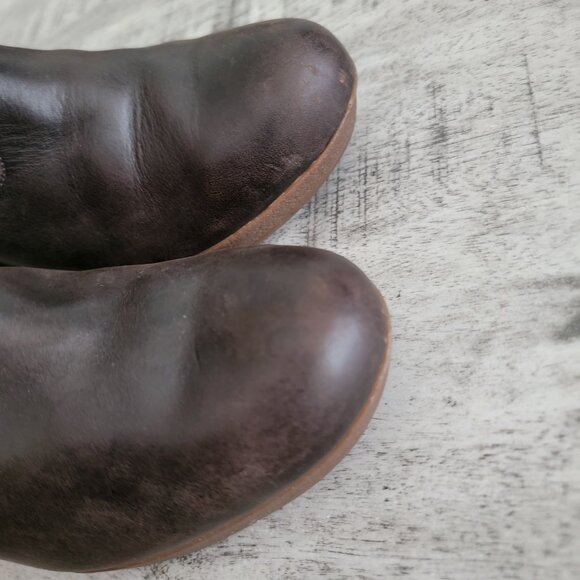 UGG Meredith Wedge Brown Leather Bootie 11 - Picture 11 of 16